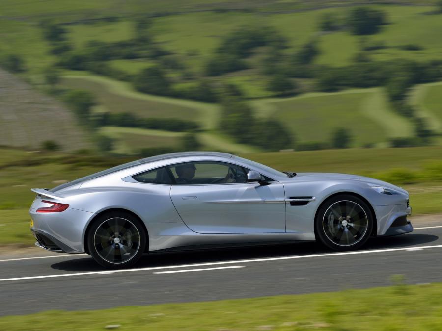  Aston Martin Vanquish Centenary Edition 2013 года  (UK) (фото 10 из 13)